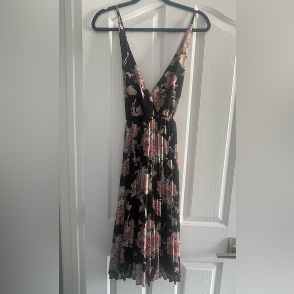 Keith surplice floral print midi dress- - Picture 2 of 4